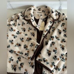NWT 🏷️ Francesca's Collections Cream and Brown Teddy Jacket/Shacket
